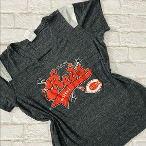 Cincinnati Reds V Neck t shirt